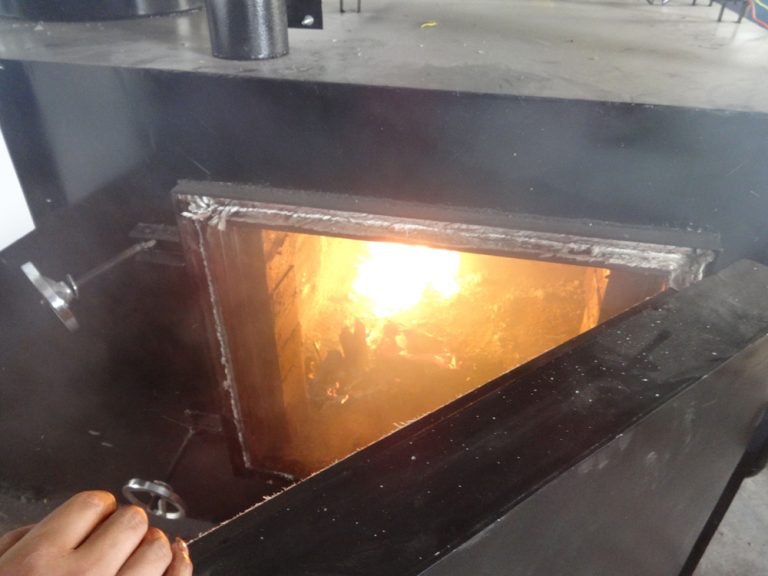 Small-Medical-Waste-Incinerator-2-combustion-chamber-with-scrubber.jpg